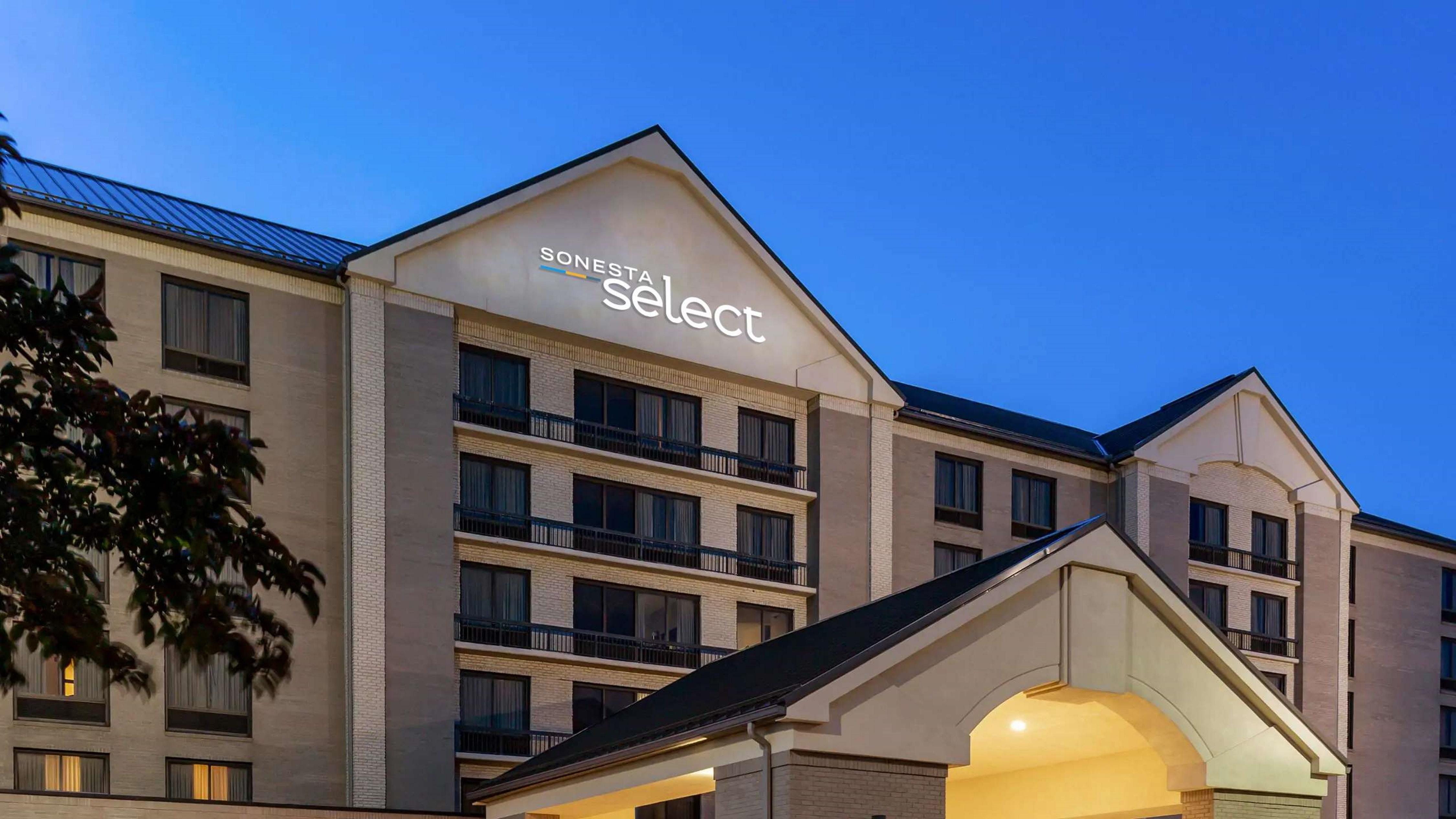Wyndham Garden Kansas City Airport Екстериор снимка